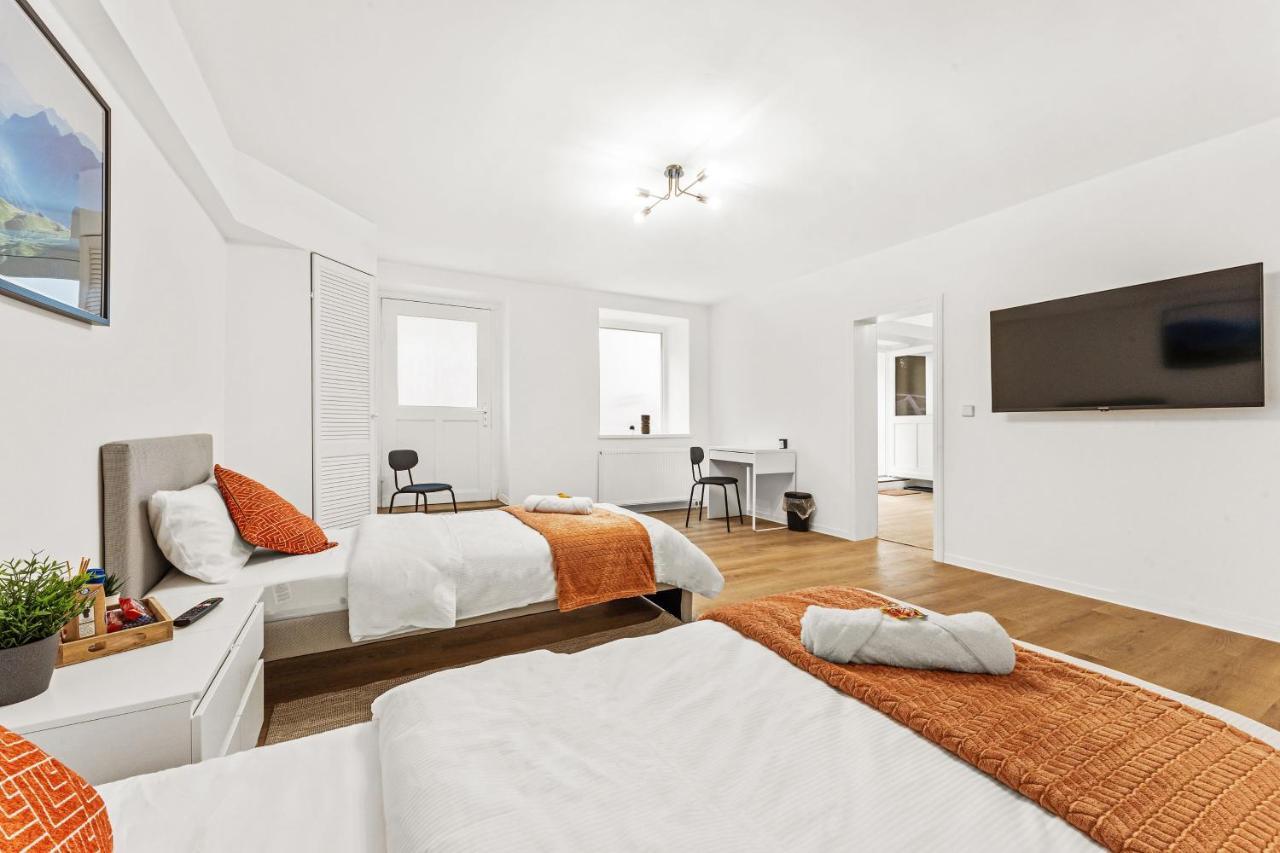 2 Zimmer Apartments, 4 Betten, Vollmoebliert,Zentrale Lage Am S-Bahnhof Berlin Zewnętrze zdjęcie
