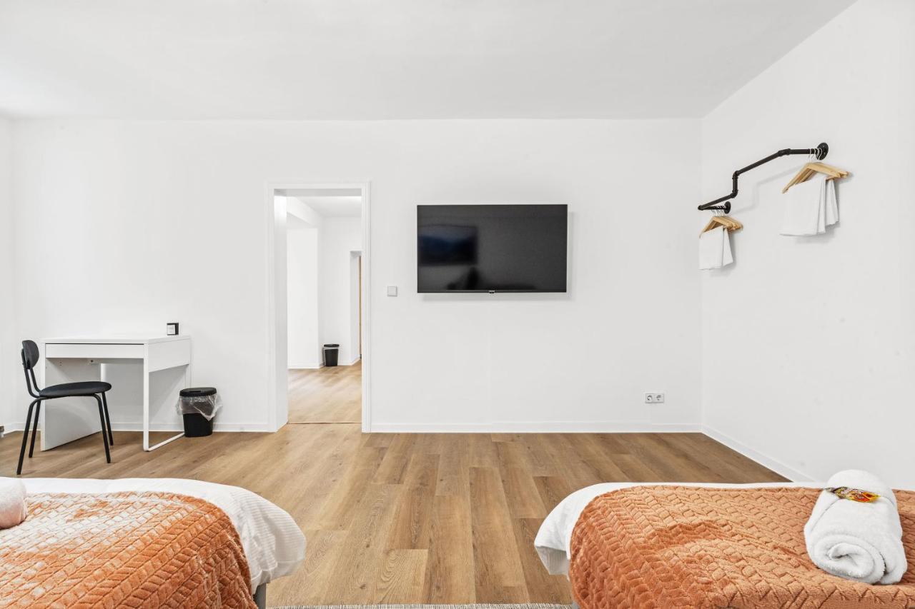 2 Zimmer Apartments, 4 Betten, Vollmoebliert,Zentrale Lage Am S-Bahnhof Berlin Zewnętrze zdjęcie